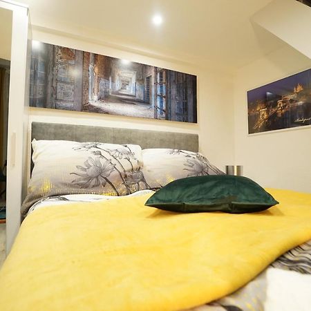 Suzan'S Apartment In The Heart Of ブダペスト エクステリア 写真