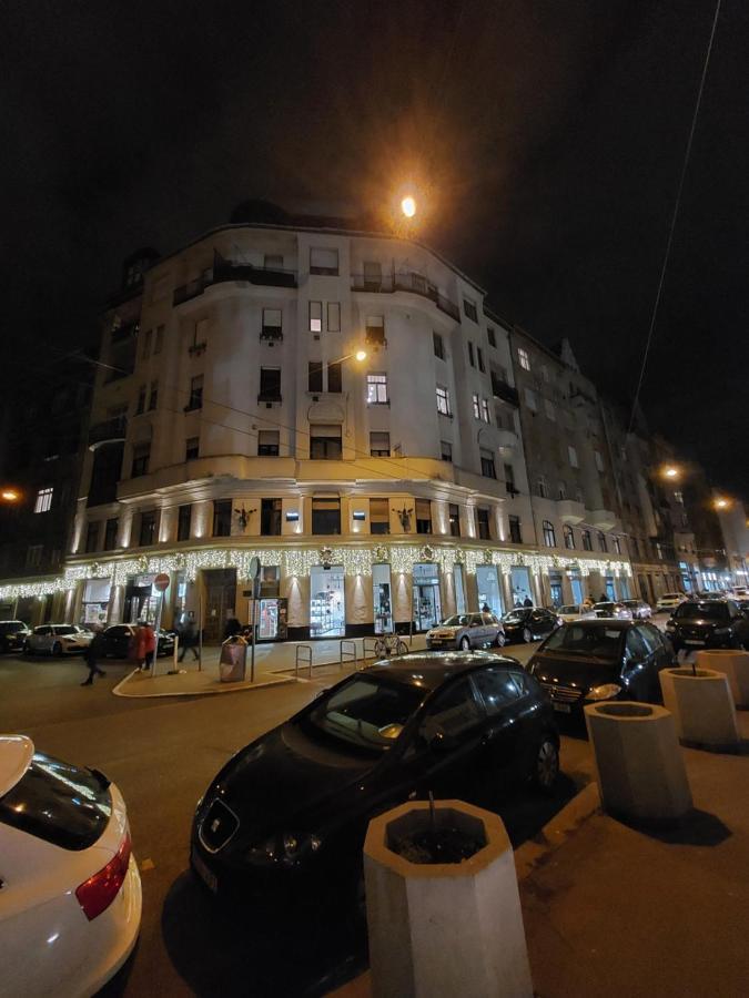 Suzan'S Apartment In The Heart Of ブダペスト エクステリア 写真