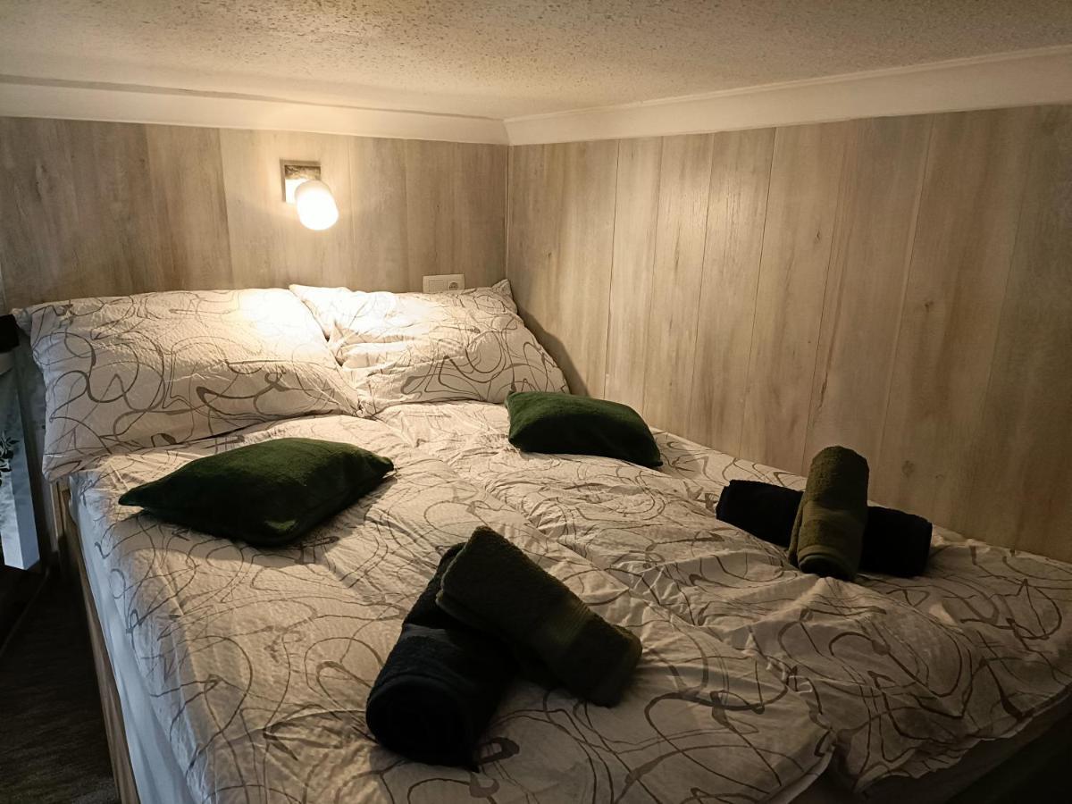 Suzan'S Apartment In The Heart Of ブダペスト エクステリア 写真